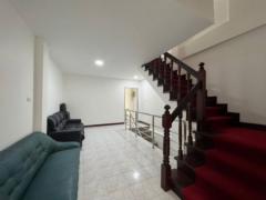 ขายอาคาร 4 ชั้น รีโนเวทใหม่ พื้นที่ 18 ตรว. โครงการศรีวราออฟฟิส รามคำแหง 39 เลียบทางด่วน ราคา 4.9 ล้าน-202507211109071753070947248.jpg