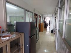 ขายอาคารสำนักงาน 6 ชั้น พร้อมโรงงาน คลังสินค้า พื้นที่ 200 ตร.วา ซอยลาดพร้าว 80 แยก 26 เขตวังทองหลาง ใกล้รถไฟฟ้าสีเหลือง สถานีลาดพร้าว 71-202507211130491753072249525.jpg