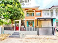 ขายบ้านแฝด 2 ชั้น หมู่บ้านวงศกร 1(หลังมุม) เนื้อที่ 38.7 ตารางวา  ซอยหทัยราษฎร์ 2(ฝั่งลำลูกกา) ถนนหทัยราษฎร์ ตำบลลาดสวาย อำเภอลำลูกกา จังหวัดปทุมธานี