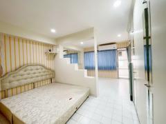 คอนโดริเวอร์ปาร์ค ตึก C ชั้น 8  ห้องขนาด 34.2 ตรม.ต.คูคต อ.ลำลูกกา จ.ปทุมธานี