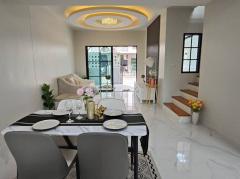 ขายทาวน์เฮ้าส์ 2 ชั้น หมู่บ้านพฤกษาไพร์ม รามอินทรา-คู้บอน เนื้อที่ 18 ตารางวา  ซอยคู้บอน 27 ถนนคู้บอน แขวงท่าแร้ง เขตบางเขน กรุงเทพฯ-202507221413301753168410373.jpg