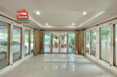 บ้านเดี่ยว หมู่บ้าน ลัลลี่วิลล์ (ซอยลำลูกกา 43) เนื้อที่ 61.1 ตรว. ถนนลำลูกกา ตำบลลาดสวาย อำเภอลำลูกกา จังหวัดปทุมธานี-202507231345061753253106483.jpg