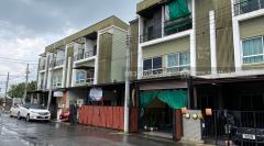 ขายทาวน์โฮม3ชั้น เคหะร่มเกล้า72 ม.นลินซิตี้2 ห่างถนนเคหะร่มเกล้า20เมตร-202507231545021753260302108.jpg