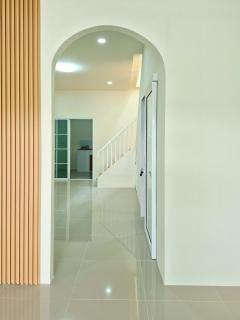 ขายทาวน์โฮม 2 ชั้น บิ้วอินครบ แต่งสวย พร้อมอยู่ ขนาด 20 ตร.วา-202507232253191753285999054.jpg