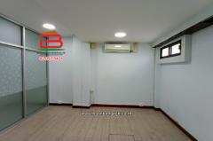  ทาวน์โฮม 3 ชั้น หลังมุม ซอยนาคนิวาส 21 เนื้อที่ 32 ตรว. เขตลาดพร้าว-202507251504471753430687716.jpg
