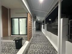 #ให้เช่าบ้านทาวน์เฮ้าส์ชั้นเดียว หมู่บ้านเซนสิริ พัทยา ถ.พัฒนาการ 4, พัทยา หลังมุม PR:ann-202507261107361753502856921.jpg