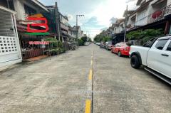 ทาวน์เฮาส์ หมู่บ้าน เอื้อประชา เนื้อที่ 20.3 ตรว. ถนนนวลจันทร์ เขตบึงกุ่ม-202507261300411753509641426.jpg