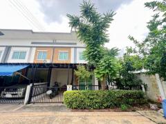 P1 ทาวน์โฮม หมู่บ้าน ไลโอ บลิสซ์ รังสิต - คลองหลวง หลังมุม
