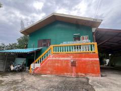 บ้านพร้อมที่ดิน เนื้อที่ 1 ไร่ พร้อมบ้าน 2 หลัง โกดัง 12*12 เมตร 1 หลัง