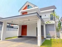 ให้เช่าบ้านใหม่ 2 ชั้น สไตล์โมเดิร์นนอร์ดิก ทำเลดี รับสัตว์เลี้ยง ป่าแดด
