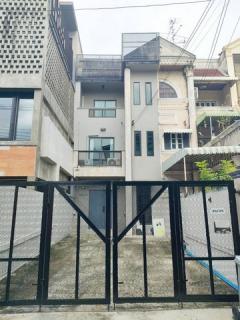 ขายทาวน์โฮม3ชั้น31.6 ตร.ม.ย่านลาดพร้าวบางกะปิรามคำแหงซอยลาดพร้าว124ใกล้MRTมหาดไทยท่าเรือมหาดไทย ขายทาวน์โฮม3ชั้น31.6-ตร.ม.ย่านลาดพร้าว