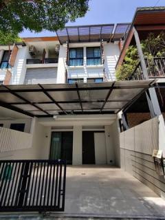 HR2691ให้เช่าทาวน์โฮม 3ชั้น โครงการอารียาแมนดารีน่า สุขุมวิท77 ติดถนนอ่อนนุช เฟอร์นิเจอร์พร้อมเข้าอยู่