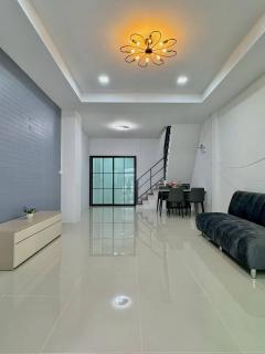 ขายทาวน์เฮ้าส์หลังมุม หมู่บ้านสวนทิพย์ 2 นครปฐม พร้อมอยู่-202507310901361753927296046.jpg