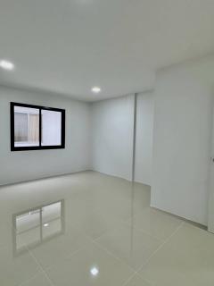 ขายทาวน์เฮ้าส์หลังมุม หมู่บ้านสวนทิพย์ 2 นครปฐม พร้อมอยู่-202507310901401753927300380.jpg