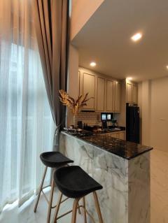 บ้านเดี่ยว 2 ชั้น ทำเลทอง  สไตล์โมเดิร์น ทำเลใกล้ทะเลนาจอมเทียน - สัตหีบ จังหวัดชลบุรี-202507311110161753935016231.jpg