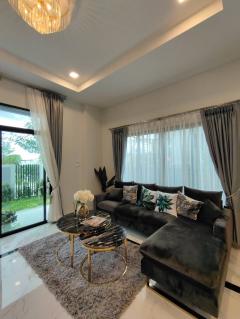 บ้านเดี่ยว 2 ชั้น ทำเลทอง  สไตล์โมเดิร์น ทำเลใกล้ทะเลนาจอมเทียน - สัตหีบ จังหวัดชลบุรี-202507311110171753935017370.jpg