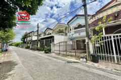 ทาวน์เฮาส์ หมู่บ้าน วังวราเวศน์ 3 เนื้อที่ 24.9 ตรว. ซอยรามอินทรา 14 แยก 5 ถนนรามอินทรา แขวงจรเขบัว เขตบางกะปิ กรุงเทพมหานคร-202507311407111753945631135.jpg