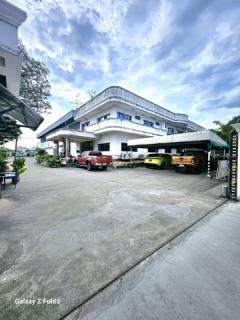 ขายด่วนโรงงานฉีดพลาสติกที่ดินพร้อมโรงงานอยู่ใกล้ถนนเทพารักษ์เข้าอำเภอบางพลี