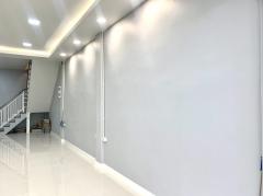 ขายตึกแถว 3 ชั้น ในซอย จรัญฯ 51 ปากซอยสถานีรถไฟฟ้าสายสีน้ำเงิน-202508021314561754115296131.jpg