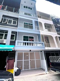สุขุมวิท89-97 BTSอ่อนนุช 900ม.ให้เช่าอาคารพาณิชย์ 5 ชั้น 19 ตร.วา. 369 ตร.ม. เซ็นจูรี่ สุขุมวิท 900 ม. ถ. สุขุมวิท 