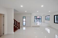 ขายบ้านมือสองตกแต่งใหม่ โครงการ วรารมย์ เพชรเกษม 81 (Wararom Phetkasem 81) แบรนด์ Q.House เนื้อที่ 80.8 ตร.ว. ใกล้เดอะมอลล์บางแค และเชื่อมต่อ ถนนกาญจนาฯ ถนนบางบอน และถนนพุทธมณฑลสาย 4-202508030143391754160219120.jpg