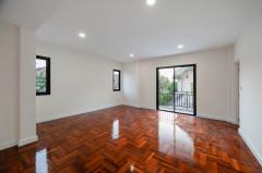 ขายบ้านมือสองตกแต่งใหม่ โครงการ วรารมย์ เพชรเกษม 81 (Wararom Phetkasem 81) แบรนด์ Q.House เนื้อที่ 80.8 ตร.ว. ใกล้เดอะมอลล์บางแค และเชื่อมต่อ ถนนกาญจนาฯ ถนนบางบอน และถนนพุทธมณฑลสาย 4-202508030143451754160225197.jpg