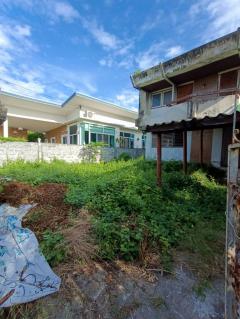 ขายที่ดิน+บ้านเก่า เนื้อที่ 75 ตร.ว. หมู่บ้านเมืองทอง 4 ซ.ปุณณวิถี 53 (สุขุมวิท 101)  ทำเลดี อยู่ใจกลางเมือง-202508040024231754241863413.jpg