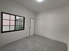 ขายบ้านเดี่ยวชั้นเดียว หมู่บ้านนันทวัน 5 (คู้ขวา) เนื้อที่ 26.8 ตารางวา  ซอยเลียบวารี 11 ถนนเลียบวารี แขวงโคกแฝด เขตหนองจอก กรุงเทพฯ-202508041734461754303686817.jpg