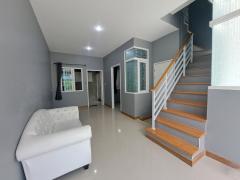 ขายทาวน์โฮม 2 ชั้น โกลเด้น ทาวน์ สาทร ถูกสุดในโครงการ ใกล้ BTS วุฒากาศ #LB290 – 001066-202508051444141754379854537.jpg