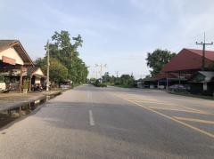 ขายที่ดิน 1 ไร่ ห่างจากปากทางเข้าบึงราชนก 1.5 กม. ขาย 3500000 บาท สนใจติดต่อ 0935244914