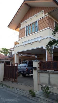 ให้เช่าบ้านเดี่ยว-2-หลังติดกัน-หมู่บ