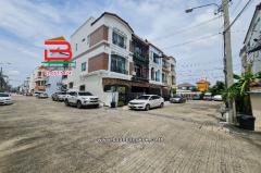 ทาวน์โฮม บ้านกลางเมือง โชคชัย 4 เนื้อที่ 22.6 ตร.ว (โชคชัย 4 ซอย 20) ใกล้สถานีตำรวจโชคชัย 4 แขวงลาดพร้าว เขตลาดพร้าว กรุงเทพมหานคร-202508071550101754556610036.jpg