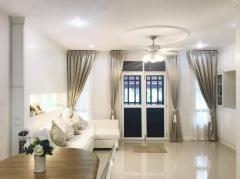 RM534 ให้เช่า ทาวน์โฮม ลีออง สุขุมวิท 62 หรูหรา ตกแต่งสวย พร้อมเข้าอยู่ เดินทางสะดวก ใกล้ BTS บางจากติดทางด่วน แค่ไม่กี่นาทีถึงกลางเมือง-202508092301521754755312440.jpg