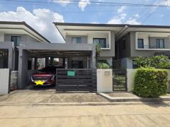 ให้เช่าบ้านเดี่ยว 2 ชั้น 39 ตรว. 3 ห้องนอน โครงการอารียา โคโม่ วงแหวน-รามอินทรา ใกล้รถไฟฟ้าสายสีชมพู ให้เช่าบ้านเดี่ยว-2-ชั้น-39-ตรว.-3-ห้องน