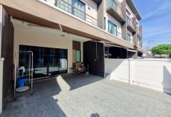 ขาย/เช่า ทาวน์โฮม 3 ชั้น บ้านกลางเมือง พหลโยธิน 50 บ้านสวย เฟอร์ครบทุกห้อง พร้อมอยู่ -202508102139501754836790029.jpg