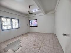 ให้เช่าอาคาร 2 ห้อง 3 ชั้นครึ่ง + ดาดฟ้า ทำเลทอง ลาดพร้าว 71 (ตรงข้ามตลาดนัด ใกล้ป้ายรถเมล์) (N.1723)-202508110935431754879743958.jpg