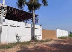 ขายที่ดินพร้อมโกดัง ซอยสุวินทวงศ์ 57 เนื้อที่ 1-3-18 ไร่  ถนนสุวินทวงศ์ แขวงกระทุ่มราย เขตหนองจอก กรุงเทพฯ