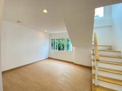 ขายทาวน์โฮม 3 ชั้น หมู่บ้านกรีนิช รามอินทรา เนื้อที่ 21.8 ตารางวา  ถนนรามอินทรา แขวงคันนายาว เขตคันนายาว กรุงเทพฯ-202508111601581754902918821.jpg