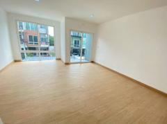 ขายทาวน์โฮม 3 ชั้น หมู่บ้านกรีนิช รามอินทรา เนื้อที่ 21.8 ตารางวา  ถนนรามอินทรา แขวงคันนายาว เขตคันนายาว กรุงเทพฯ-202508111602071754902927763.jpg