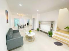 ขายทาวน์โฮม 3 ชั้น หมู่บ้านกรีนิช รามอินทรา เนื้อที่ 21.8 ตารางวา  ถนนรามอินทรา แขวงคันนายาว เขตคันนายาว กรุงเทพฯ-202508111602271754902947247.jpg