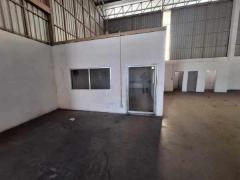 F136 ให้เช่าโกดัง คลังสินค้า ย่านพานทอง พื้นที่ 1,400 ตรม.-202508111636121754904972005.jpg