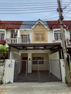 ขายบ้านรีโนเวทใหม่ หมู่บ้าน ทรัพย์วัฒนะ ซอยปากเกร็ด-แจ้งวัฒนะ 17 ตรงข้ามเซ็นทรัลแจ้งวัฒนะ (N.1807)