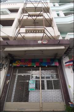 ขายอาคารพาณิชย์ 36 ตร.ว. เหมาะทำธุรกิจและลงทุน ทำเลดี เดินทางสะดวก บ้านโป่ง ราชบุรี