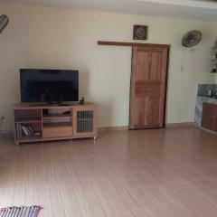 ขายบ้านพร้อมที่ดินโฉนดครุฑแดง จ.ตาก เนื้อที่4ไร่ บ้านหลังใหญ่ 1หลังพยร้อมบ้านน้อยเก็บของ 1หลัง-202508141810061755169806569.jpg