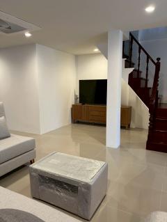 ให้เช่าทาวน์เฮาส์ 2 ชั้น ซอยสุขุมวิท 72 บ้านสวยพร้อมอยู่ (N.1822)-202508151318371755238717030.jpg