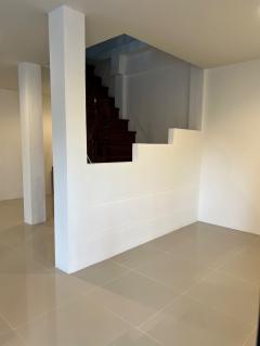 ให้เช่าทาวน์เฮาส์ 2 ชั้น ซอยสุขุมวิท 72 บ้านสวยพร้อมอยู่ (N.1822)-202508151318381755238718189.jpg