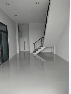 ขายสำนักงานพร้อมโกดัง 72.1 ตร.ว 450 ตร.ม ย่านบางใหญ่ นนทบุรี ซอยกัตนา  ขายสำนักงานพร้อมโกดัง-72.1-ตร.ว-450-ตร.ม-ย