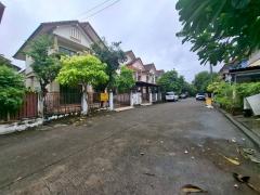 ขายบ้านแฝด หมู่บ้านเต็มสิริเพลส 3 ติดถนนมิตรไมตรี ซอยมิตรไมตรี  12/1 -202508161416571755328617878.jpg