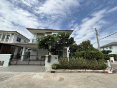 ให้เช่าบ้านเดี่ยว 2 ชั้น หลังมุม ถนนวงแหวนกาญจนาภิเษก โครงการ มัณฑนา 2 วงแหวน-อ่อนนุช เฟอร์เครื่องใช้ไฟฟ้าพร้อมอยู่  ให้เช่าบ้านเดี่ยว-2-ชั้น-หลังมุม-ถนน