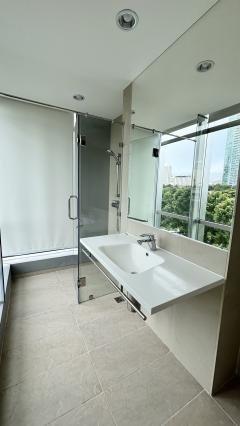 Sale Condo Baan Sathorn Chaophraya ขาย คอนโด ใกล้ ไอคอนสยาม Iconsiam บ้านสาทร เจ้าพระยา BTS สะพานตากสิน ตกแต่งใหม่ ห้องมุม 80 ตรม วิวเมือง ถ.เจริญนคร คลองสาน กรุงเทพ-202508171126081755404768025.jpeg